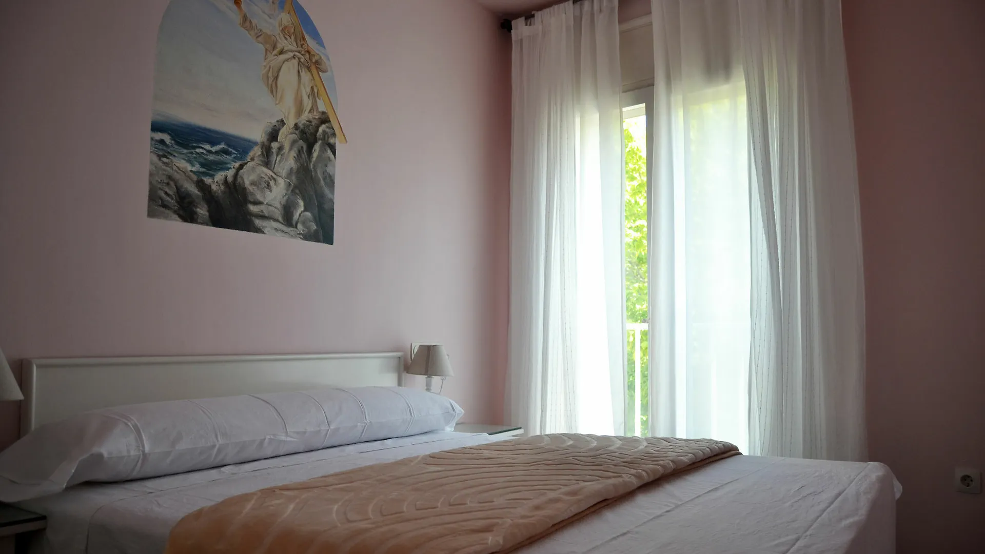 Guest house Hostal Isabel II Figueres