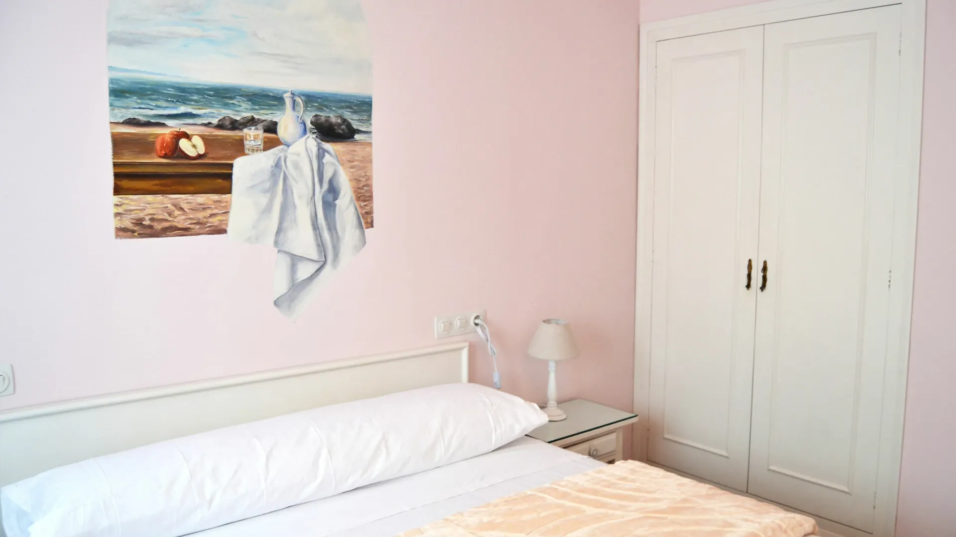 Guest house Hostal Isabel II Figueres