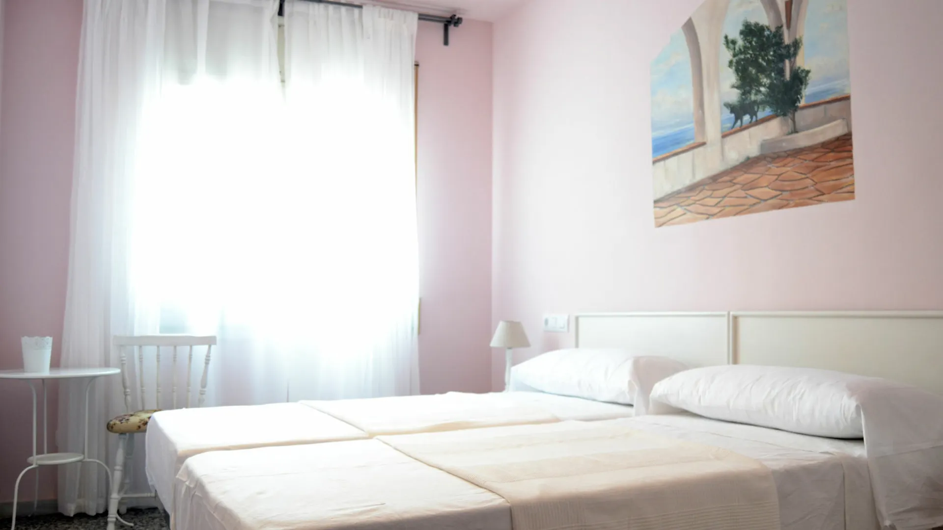 Hostal Isabel II Figueres  0*, Figueres (Girona) Spain