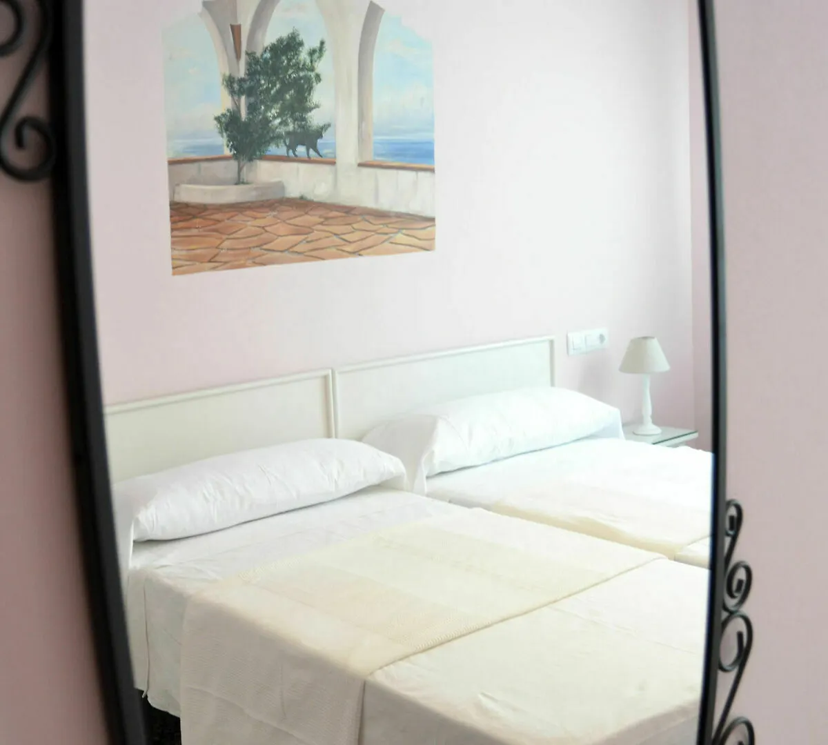 Hostal Isabel II Figueres  0*, Figueres (Girona)